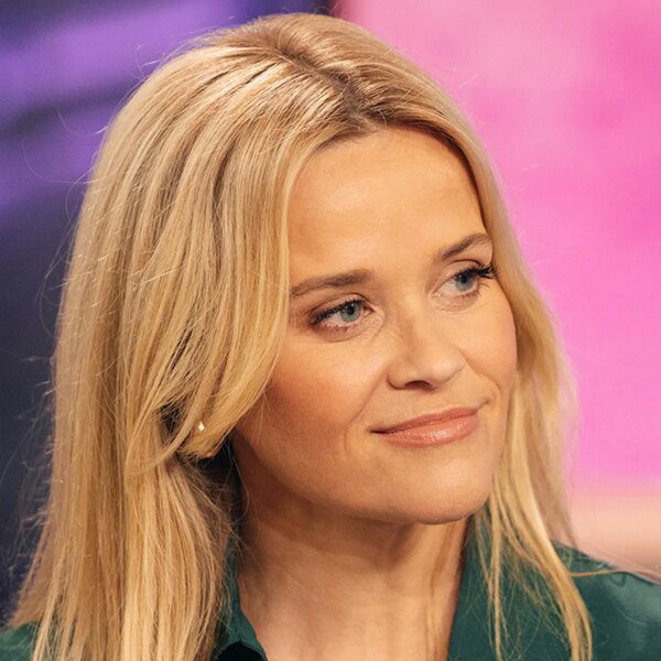 Reese Witherspoon Reflects on Postpartum Depression Battle as a Young Mother