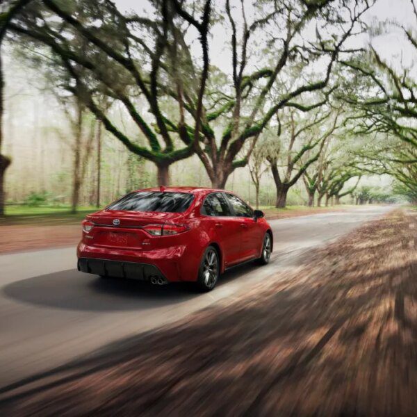 Toyota retains betting on hybrid autos within the US