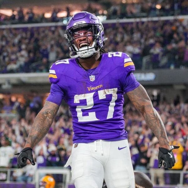 Seahawks add RB Cam Akers; S Quandre Diggs returns