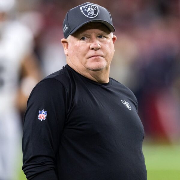 Raiders hearth offensive coordinator Chip Kelly