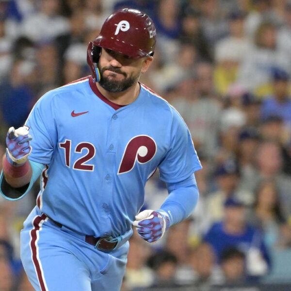 Four settle for qualifying provides, Kyle Schwarber on to free company