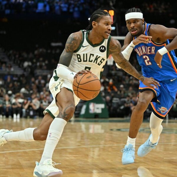 Bucks G Kevin Porter Jr. out 4 weeks with knee harm