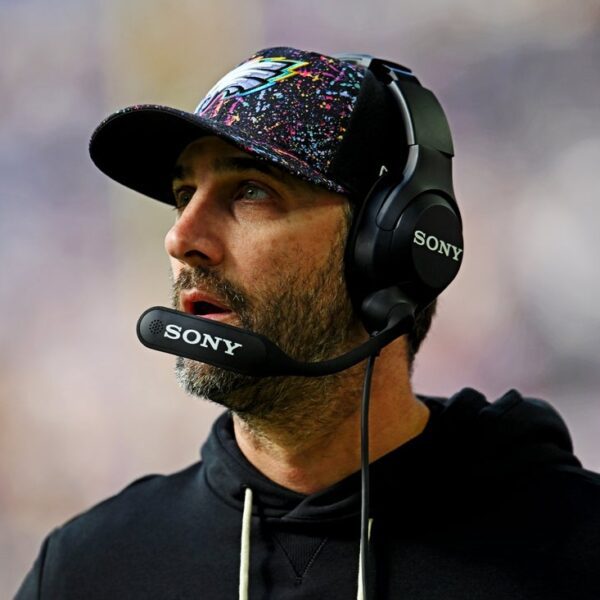 After bye and with contemporary reinforcements, Eagles head to Green Bay