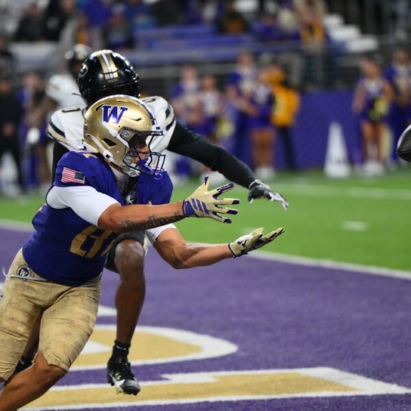 Inconsistent Washington eyes get-right alternative vs. struggling UCLA