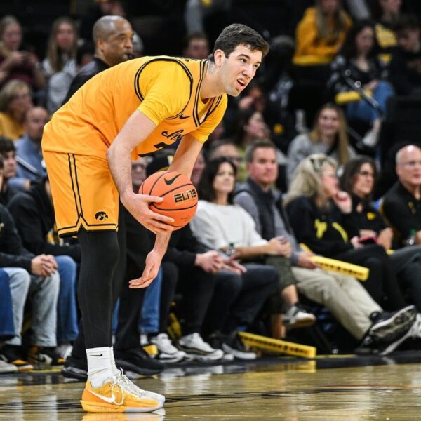 Iowa rides huge first half to rout of Southeast Missouri State