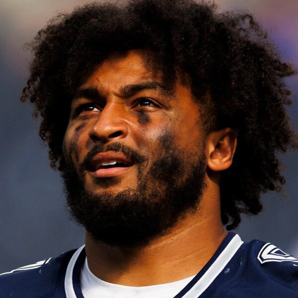 Cowboys Honor Marshawn Kneeland With Locker Before ‘Monday Night Football’