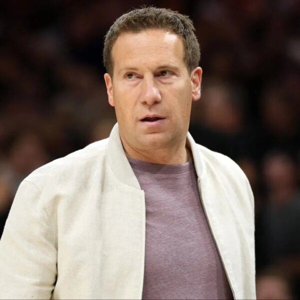 Former Milwaukee Buck Latest to Troll Phoenix Mercury for Absurd Logo Change…