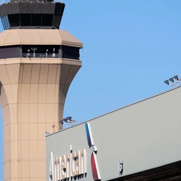 Transportation secretary says he does not plan to fireplace air visitors controllers…