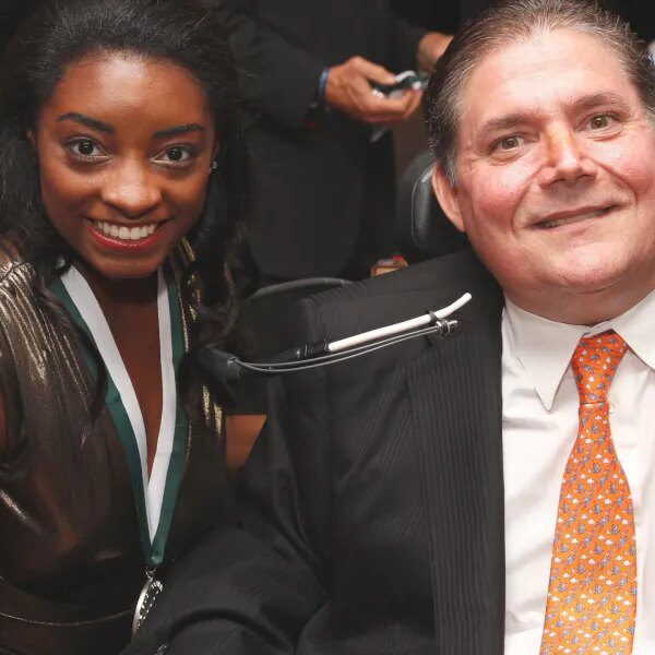 After his son was paralyzed, an NFL Hall of Famer resolved to…