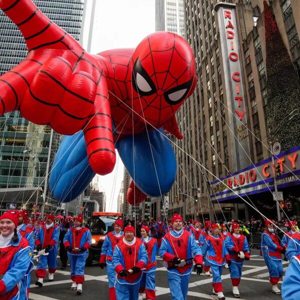 Labubu and ‘KPop Demon Hunters’ take Macy’s Thanksgiving Day Parade by Storm,…