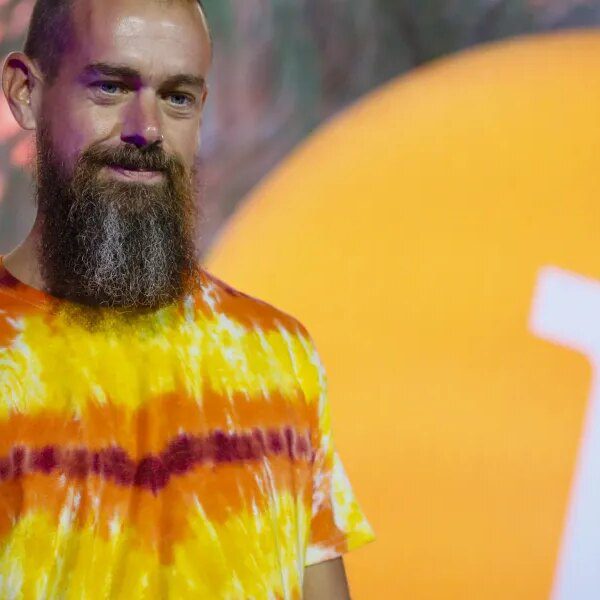 Block to let customers ship and obtain stablecoins in Cash App