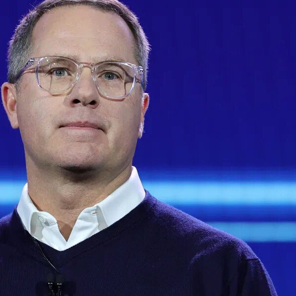 Walmart CEO Doug McMillon to retire at 59 years outdated