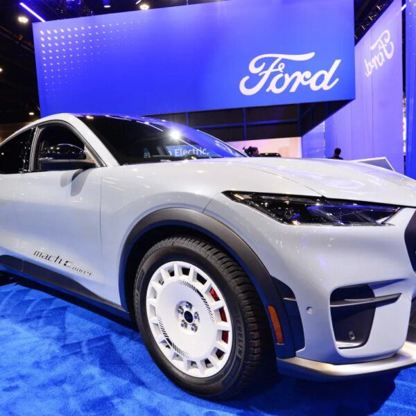 Ford turns to Amazon to offer used automobiles gross sales a lift