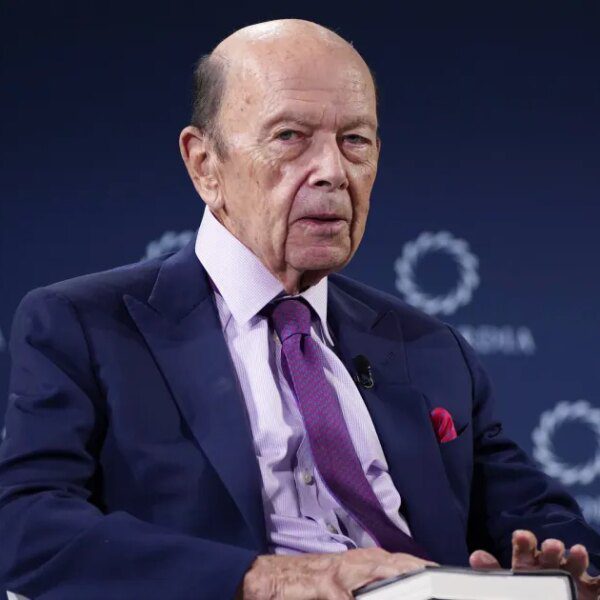 Trump’s former commerce architect says the president can’t backtrack on tariffs as…