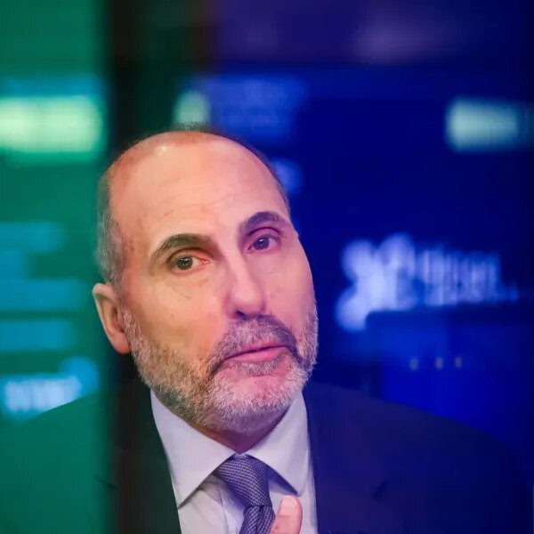 Top analyst sees U.S. shares underperforming the remainder of the world over…