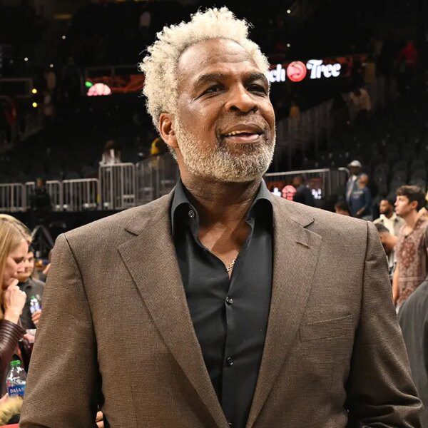Ex-Knick Charles Oakley owes MSG $642,000 in legal professional charges, decide guidelines