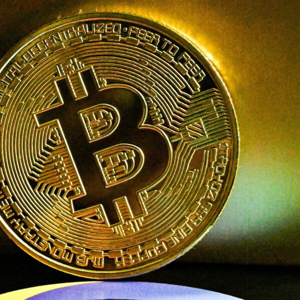 Kiyosaki Signals Beginning Of ‘Massive Crash’