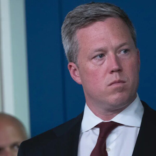 Army Secretary Dan Driscoll arrives in Kyiv for Russia-Ukraine peace talks