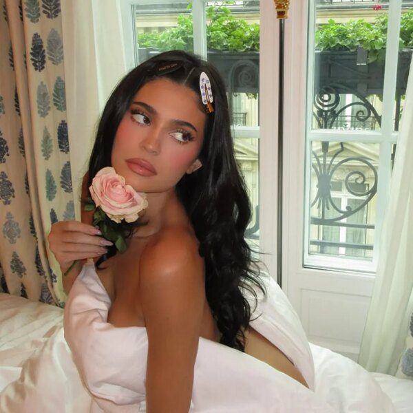 Kylie Jenner Covers Herself with Just A Sheet in Sexy Instagram Post