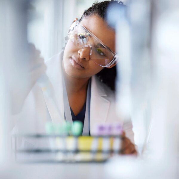 HQH: Severely Underperforms Peers (Rating Downgrade)