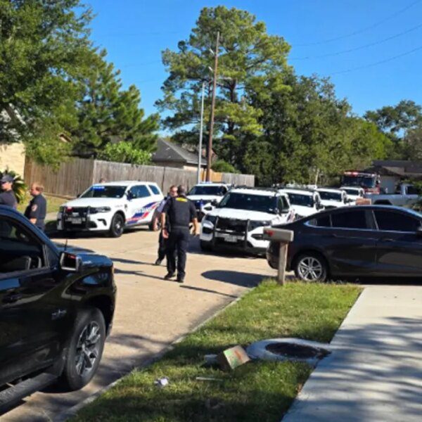 Off-duty Texas deputy shoots man allegedly making an attempt to enter automotive…