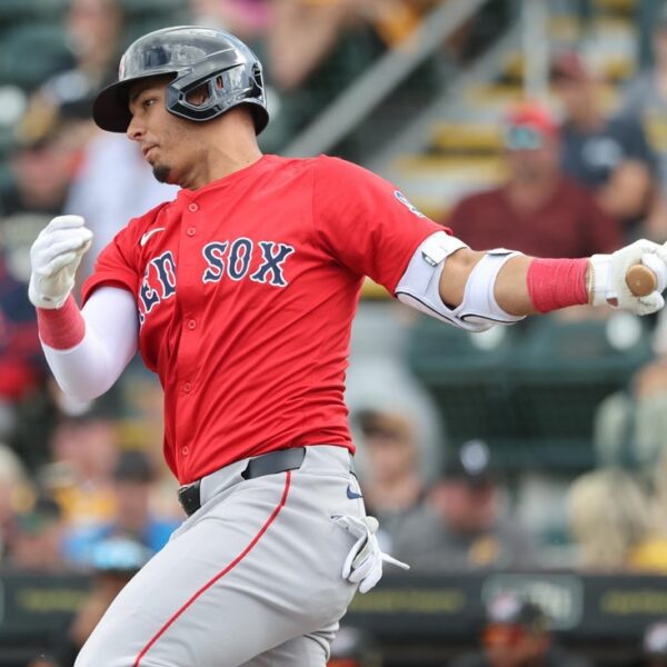 Angels purchase INF Vaughn Grissom from Red Sox