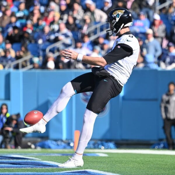 Jags RB claims Titans punter threatened to kill him