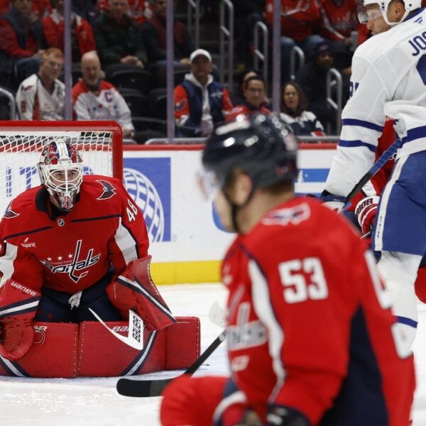 Capitals hand Maple Leafs first blanking in 71 video games
