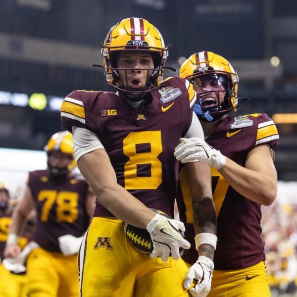 Bowl roundup: Minnesota nips New Mexico in OT