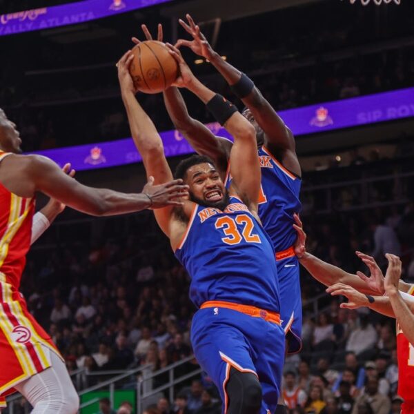 Knicks lengthen scorching stretch, sneak previous free-falling Hawks