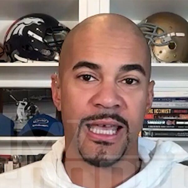 Ex-Notre Dame Star, Team Broadcaster Ryan Harris Slams CFP Committee After Snub