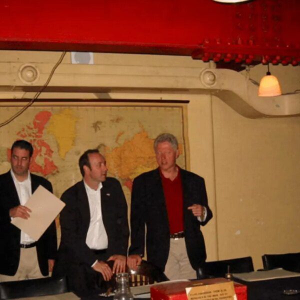 Epstein File Pic Shows Kevin Spacey Chopping It Up With Bill Clinton