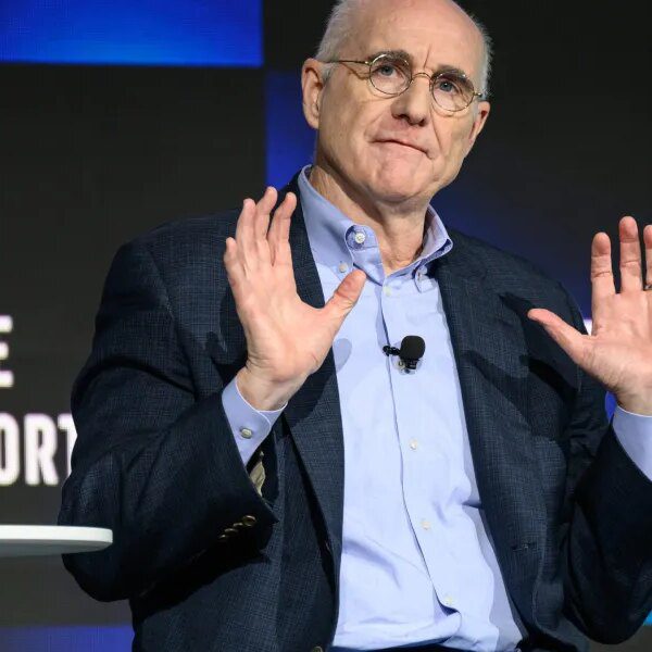 How two leaders used design considering to remodel two Fortune 500 giants