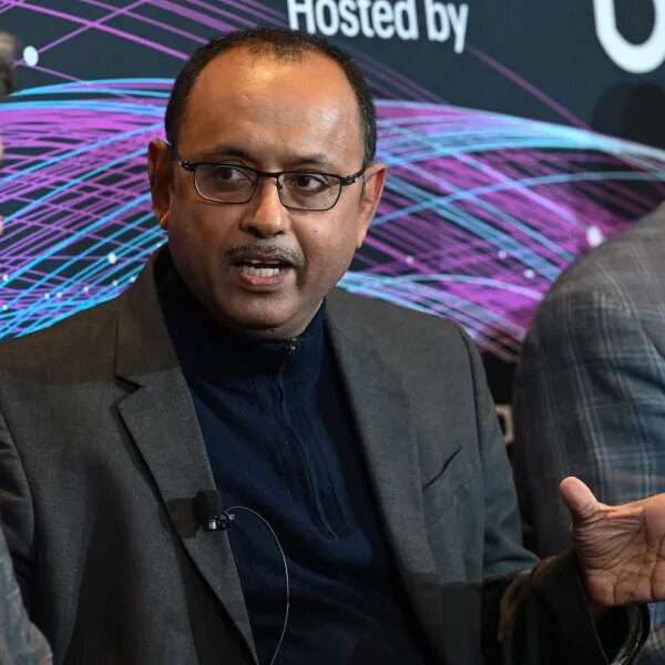 Botched baton passes present why AI wants belief, Blackbaud exec says