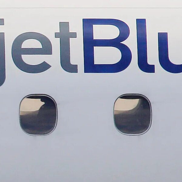 JetBlue flight close to Venezuela avoids midair collision with U.S. Air Force&hellip;