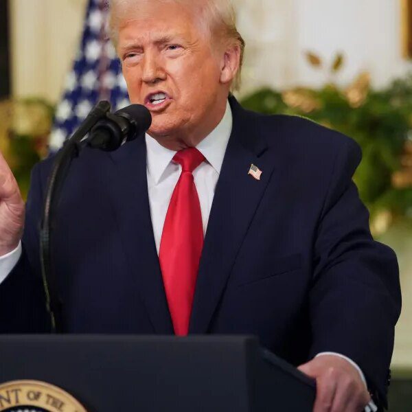 After Trump used prime-time speech to disclaim financial actuality, his aides reassured&hellip;