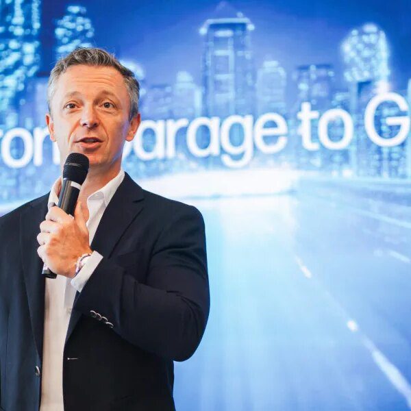 HP’s chief industrial officer predicts the longer term will embrace AI PCs…