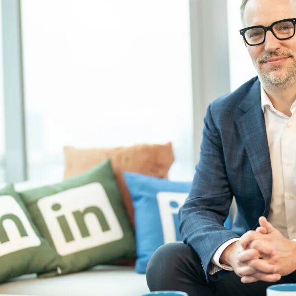 LinkedIn CEO says it’s ‘outdated’ to have a five-year profession plan