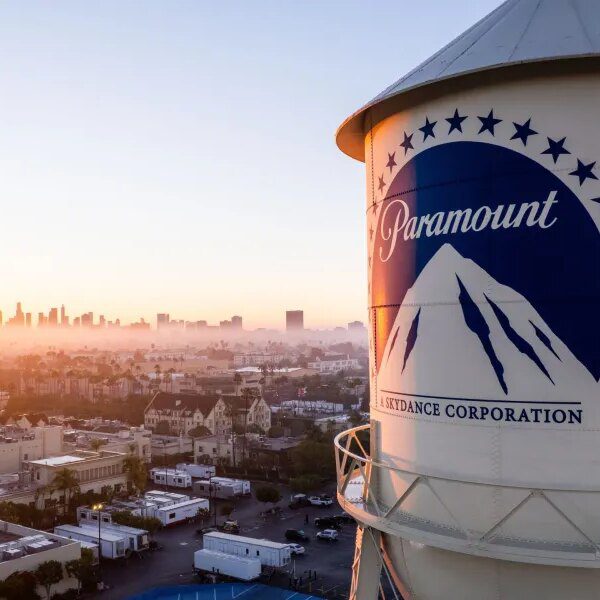 Paramount, Netflix spur Wall Street race to win jumbo mortgage offers