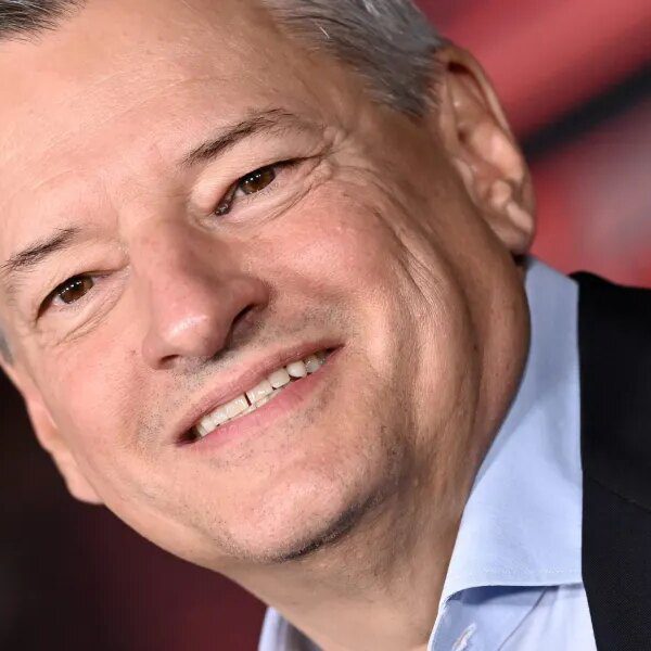 Netflix to purchase Warner Bros. in $72 billion money, inventory deal