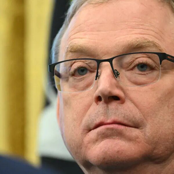 Market doubts Hassett can ship at Fed, PGIM’s Peters says