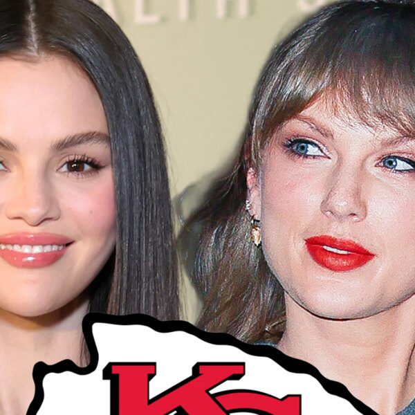 Taylor Swift and Selena Gomez Cheer on Chiefs During Game Against Texans