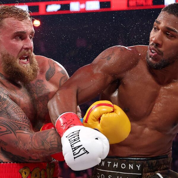 Anthony Joshua knocks out Jake Paul