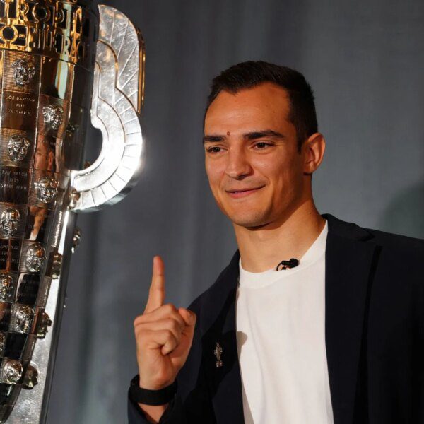 Mario Andretti surprisingly reveals Michael Andretti wished to signal Alex Palou to…