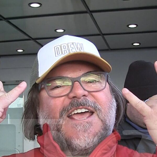 Jack Black Sings His Rockin’ Version of ‘Carol of the Bells,’ on&hellip;