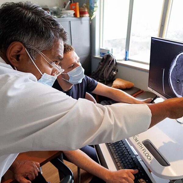 Swiss scientists construct grain-sized robotic for focused drug supply