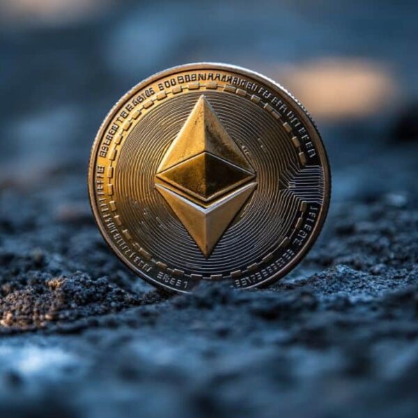 ETH to $62,000? Tom Lee Is Ultra Bullish however Traders Watch These…