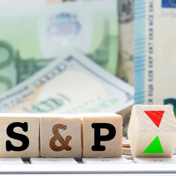 XYLD: Gets The Job Done But Underperforms Peers (Rating Downgrade)