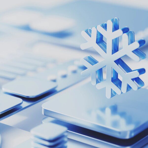 Snowflake AI Tools Deliver Real-World Value – Buy The Dip (NYSE:SNOW)