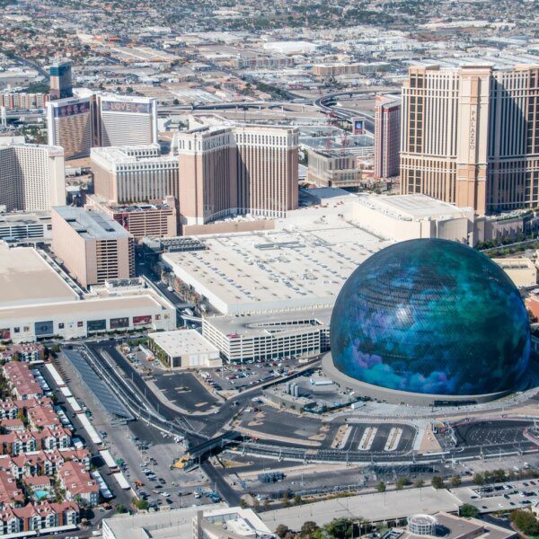 VICI Properties: Squeeze Play Triggered By Slowing Vegas Growth, Fed Rates (VICI)